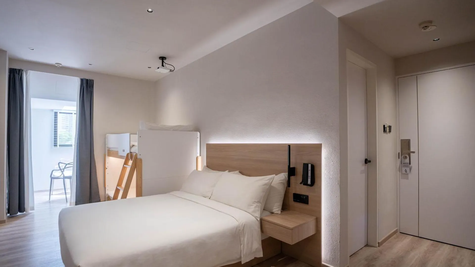 Rest Bugis Hotel سنغافورة